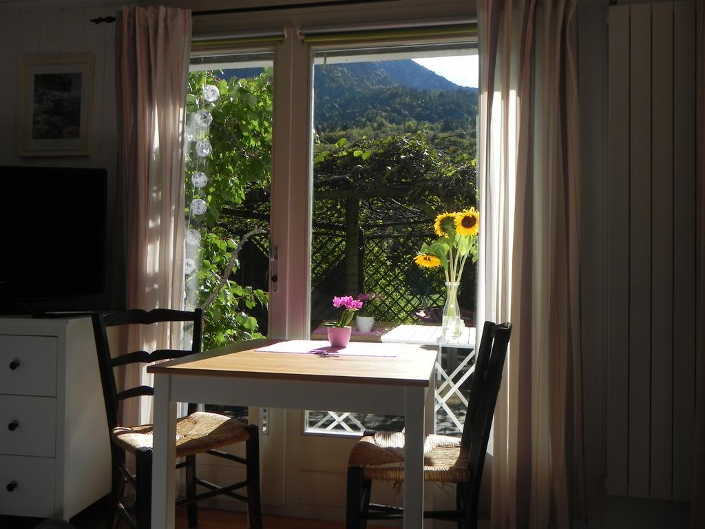 Apartamento Der Morgenberg Därligen Exterior foto
